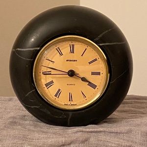 Staiger Black Marble Quartz Round Desk Clock
